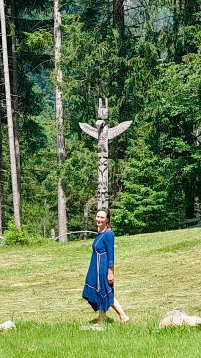 Nora Mamblona Fischer in der Natur